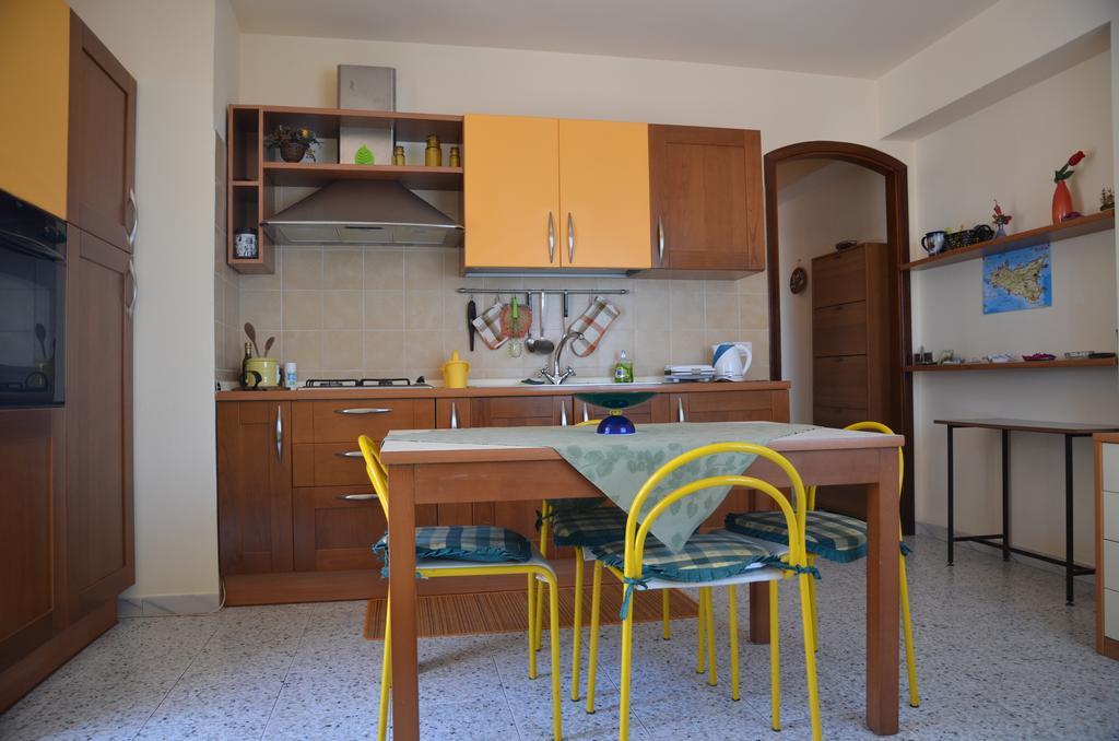 Casa Susanna Fondachello  Kültér fotó