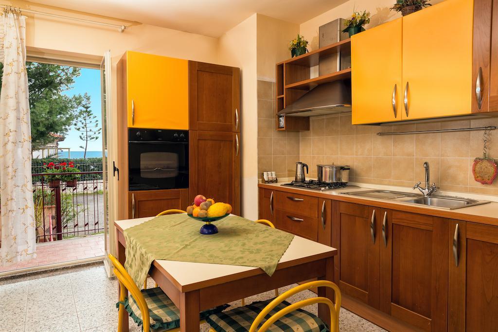 Casa Susanna Fondachello  Szoba fotó