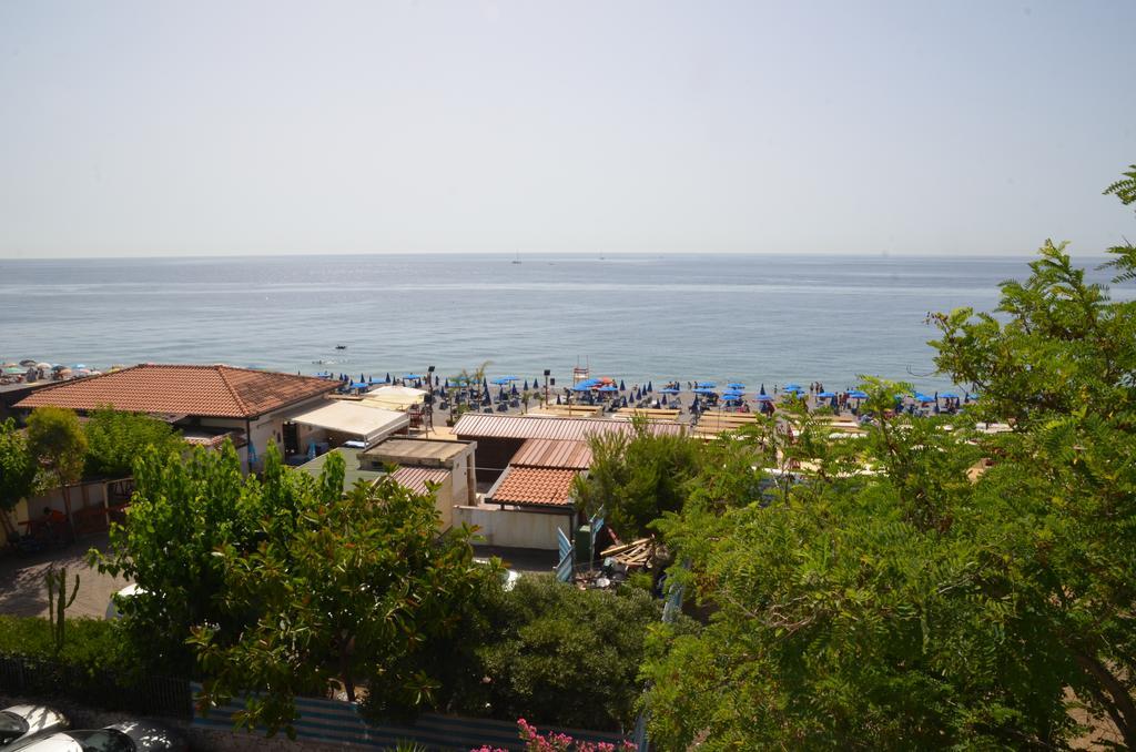 Casa Susanna Fondachello  Kültér fotó